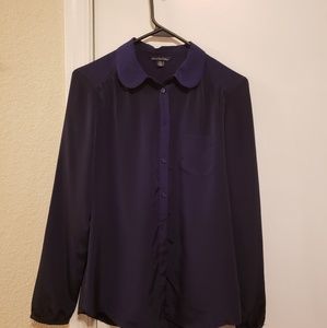 American Eagle navy blue button down long sleeve